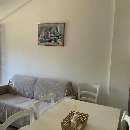 Delia's House Apartamento *